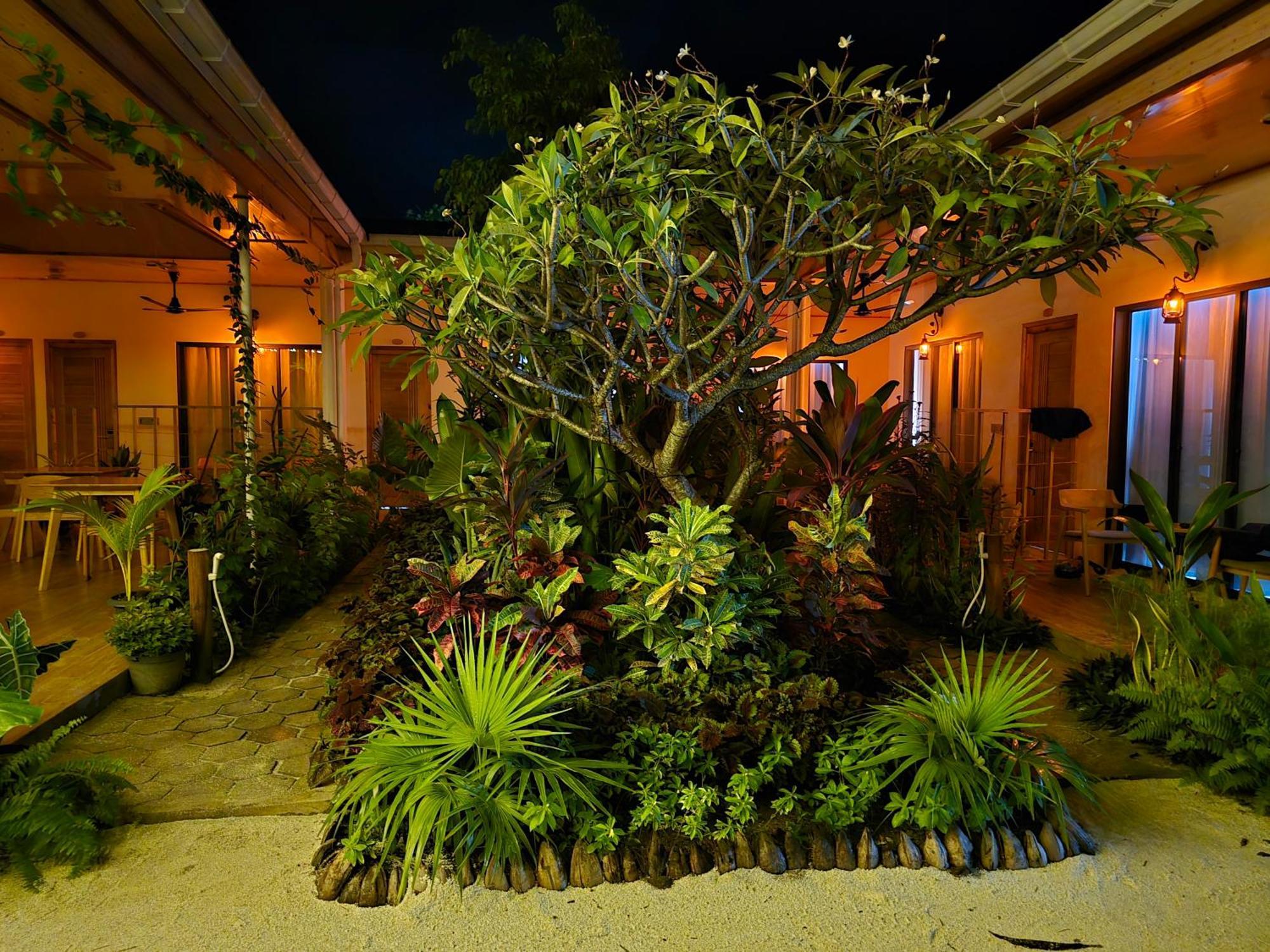 Infinity Beach Dhigurah Dhigurah  Exterior foto